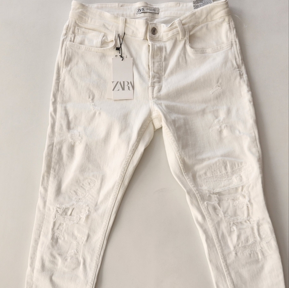 NWOT- Zara Men's White Distress Skinny Jeans - Picture 11 of 11